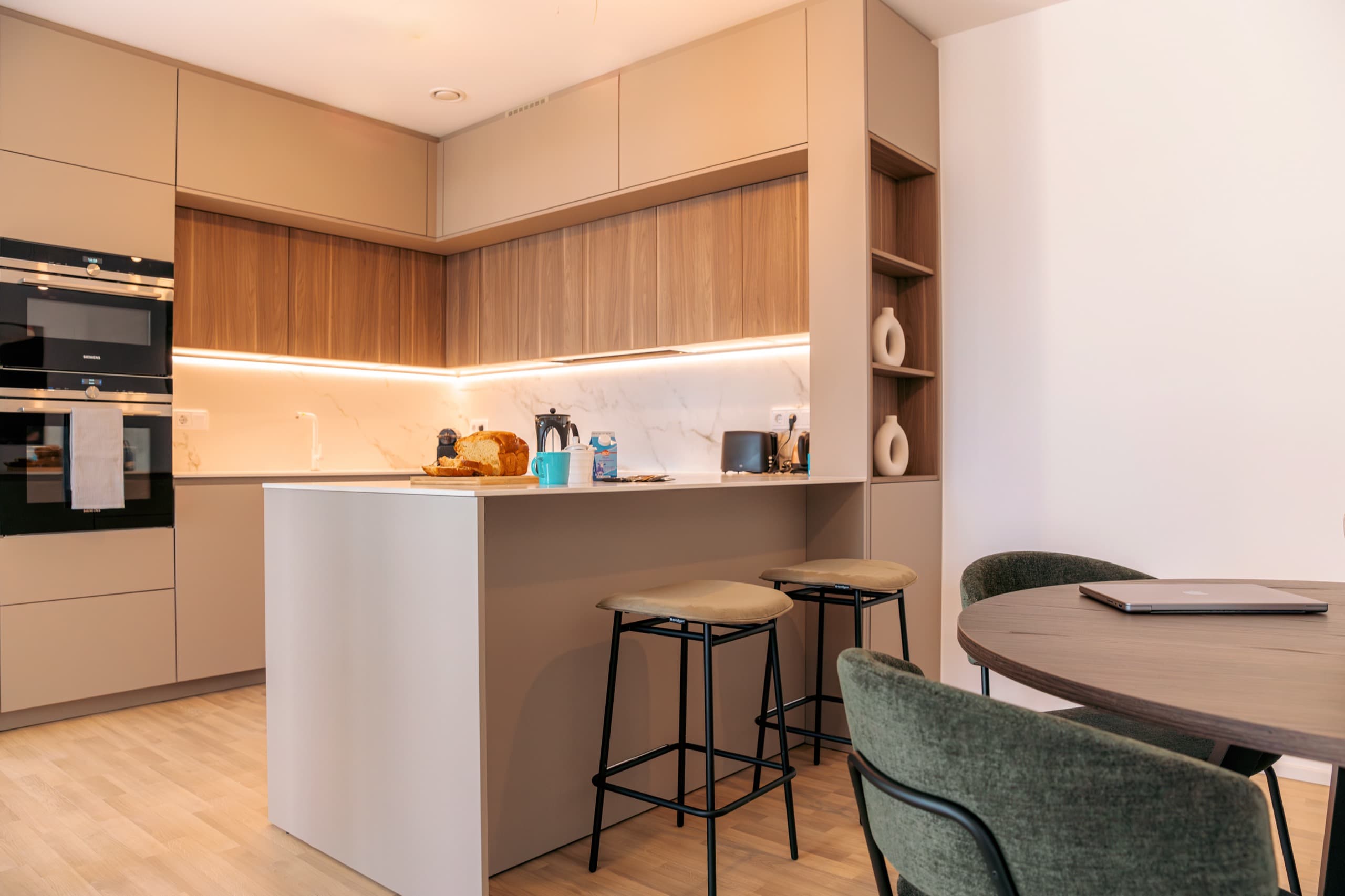 Kitchen in Apartment Escher, Media Bay Apartments, Kirchberg, Luxembourg